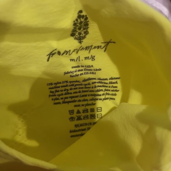 Free People Good Karma High Neck Layer M/L NWOT Neon Yellow - Picture 5 of 6
